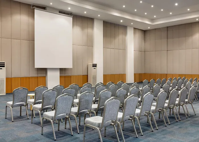 Отель La Quinta By Wyndham Бодрум