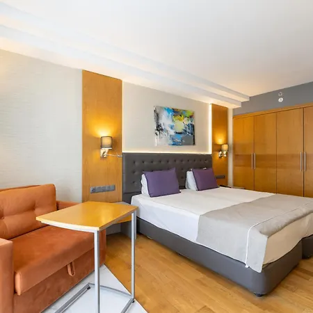 La Quinta By Wyndham Hotel 4*