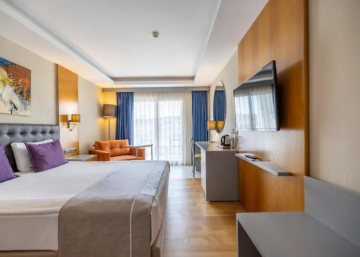 La Quinta By Wyndham Hotel